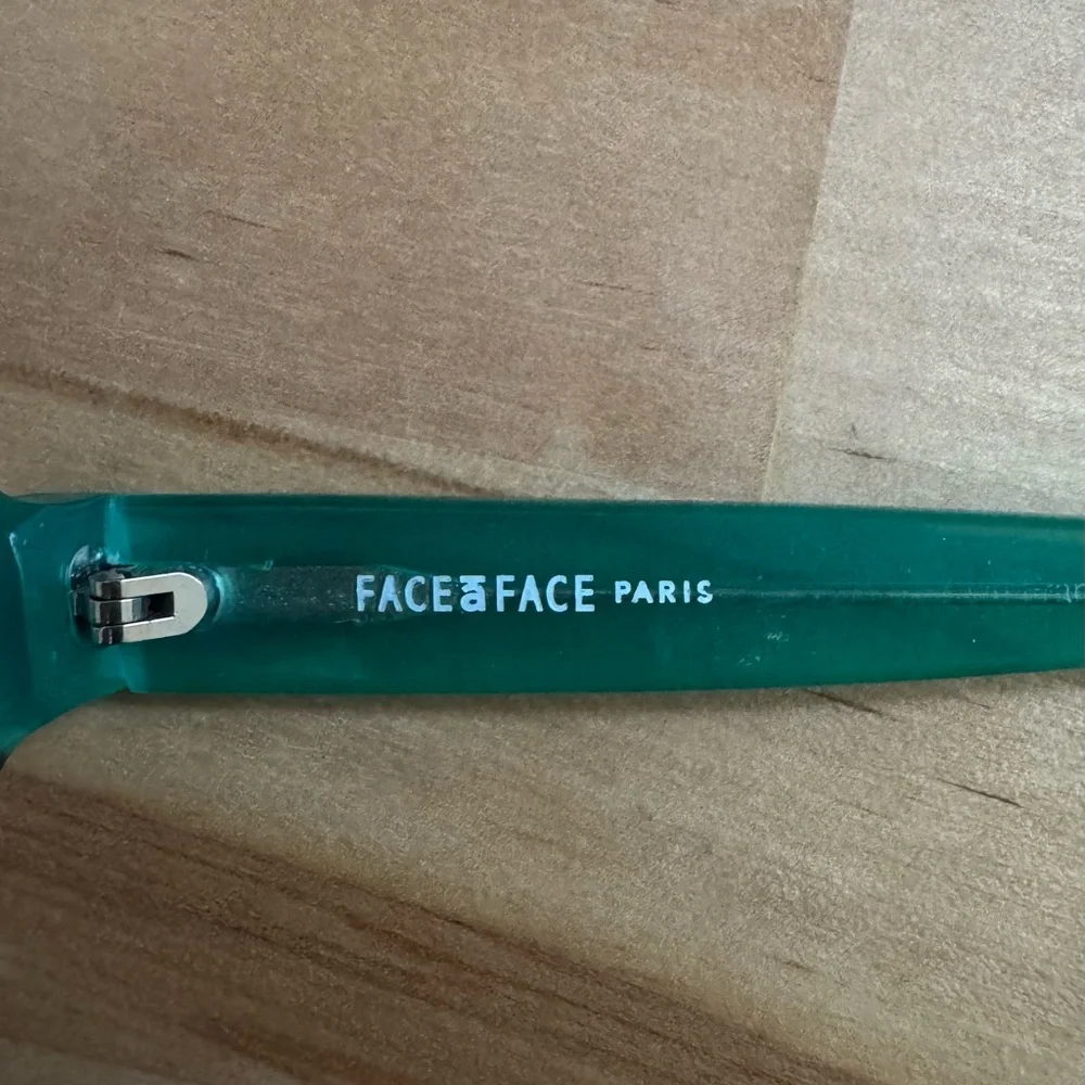 Face A Face Glasses - Picture 3 of 4